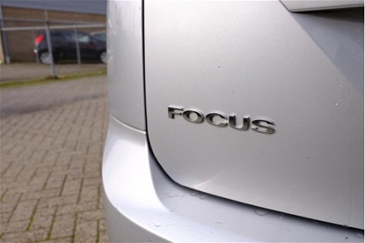 Ford Focus - 1.6 Ghia 5-Deurs Airco/LMV - 1