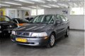 Volvo V40 - 1.8 Europa Nederlands geleverd, 1 ste eigenaar DEALER ONDERHOUDEN - 1 - Thumbnail