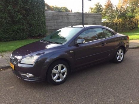 Ford Focus Coupé-Cabriolet - 1.6-16V Trend -lichte schade-inruilkoopje-Rijdt goed - 1