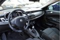 Alfa Romeo Giulietta - 1.4 T Distinctive CLIMATE / LED / LMV / MOOIE AUTO - 1 - Thumbnail