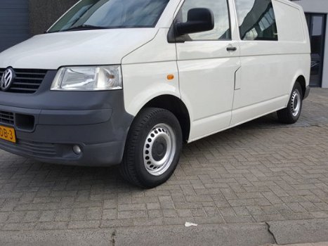 Volkswagen Transporter - 2.5 TDI 340 DC dubbel cabine airco inruil/ lease mogelijk va €79, 00 per ma - 1