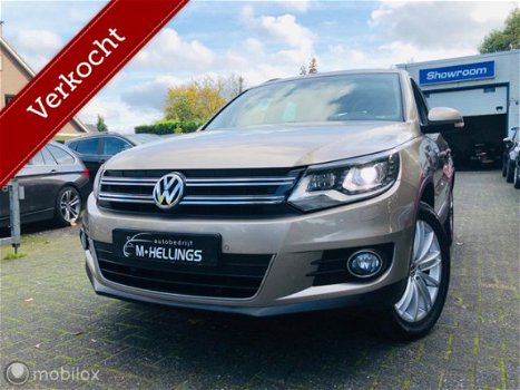 Volkswagen Tiguan - 1.4 TSI Sport&Style BlueMotion Tech Panoramadak / Zeer mooi - 1