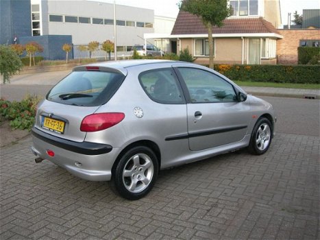 Peugeot 206 - 1.6 XS - 1