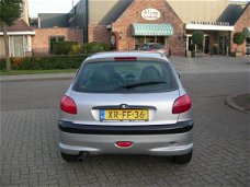 Peugeot 206 - 1.6 XS