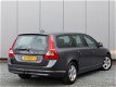 Volvo V70 - D5 AUT Momentum Leer / Trekhaak / Parkeersensoren achter - 1 - Thumbnail