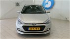 Hyundai i20 - 1.2 HP i-Motion Airco Isofix Ellec.ramen - 1 - Thumbnail