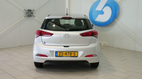 Hyundai i20 - 1.2 HP i-Motion Airco Isofix Ellec.ramen - 1