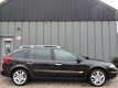 Renault Laguna Grand Tour - 2.0-16V T Initiale //APK//NAP//Airco//Cruise//Navi//6Bak//Elec.Ramen//CV - 1 - Thumbnail