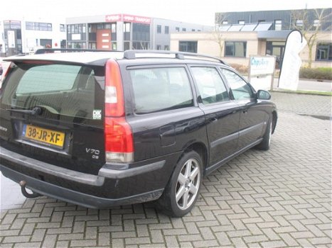 Volvo V70 - 2.4 D5 Geartronic Comfort Line - 1