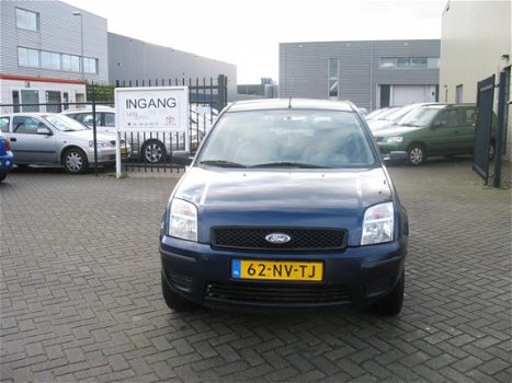 Ford Fusion - 1.4-16V Style - 1