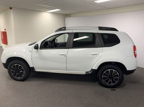 Dacia Duster - 1.2 TCe 4x2 Blackshadow Navigatie, Achteruitrijcamera, Airco, Leer, Stoelverwarming, - 1