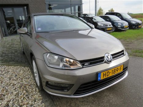 Volkswagen Golf - 1.2 TSI Business Edition R Connected Automaat R-Line Gr Navi Achteruitrijcamera St - 1