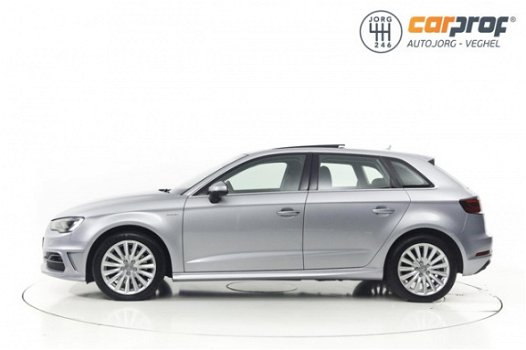 Audi A3 Sportback - 1.4 e-tron PHEV Attraction Pro Line plus Panoramadak Xenon Navigatie - 1