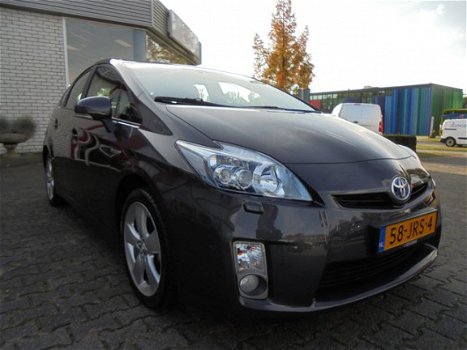 Toyota Prius - 1.8 Dynamic LED verlichting, navigatie en smart key - 1