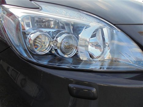 Toyota Prius - 1.8 Dynamic LED verlichting, navigatie en smart key - 1