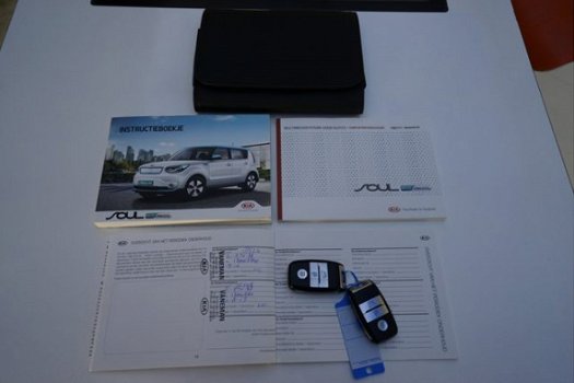 Kia Soul - EV ExecutiveLine 27kWh Navi Clima Camera EX BTW - 1