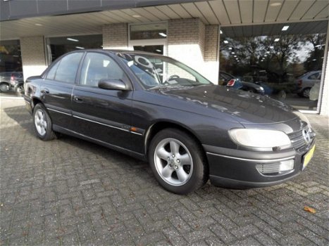 Opel Omega - 2.0 DTI-16V Sport ECC Airco Youngtimer - 1