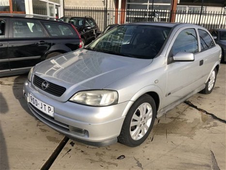 Opel Astra - 1.6 16V - 1