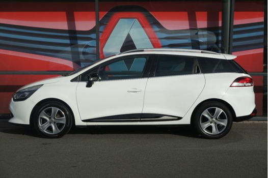 Renault Clio Estate - 1.5 dCi ECO Night&Day BTW AFTREKBAAR/AIRCO / NAVIGATIE/ SPORTVELGEN /TEL /PARK - 1