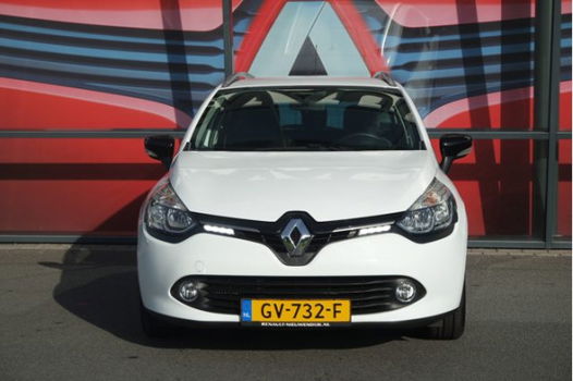 Renault Clio Estate - 1.5 dCi ECO Night&Day BTW AFTREKBAAR/AIRCO / NAVIGATIE/ SPORTVELGEN /TEL /PARK - 1