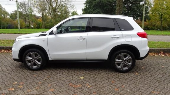 Suzuki Vitara - 1.6 Exclusive Automaat 1.6 I / navigatie - 1