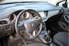 Opel Astra - 1.6 CDTI Edition Airco | Cruise | Navigatie | Parkeersensoren | LMW