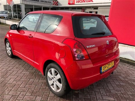 Suzuki Swift - 1.5 Exclusive - 1