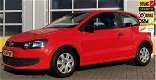 Volkswagen Polo - 1.2 Easyline 14000km, elektrische ramen voor, dealer onderhouden, radio - 1 - Thumbnail