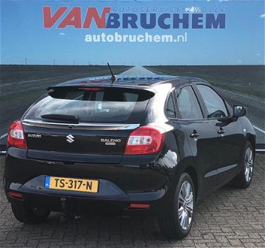 Suzuki Baleno - 1.2 Exclusive automaar/ navigatie/ bluetooth/ stoelverwarming/ nieuw prijs €21.500, - 1