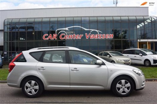 Kia Cee'd Sporty Wagon - 1.4 CVVT Comfort Pack Airco Stoelverwarming - 1