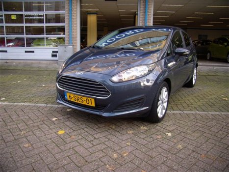 Ford Fiesta - 1.0 Style navigatie, slechts 36083 km benzine 5deurs - 1