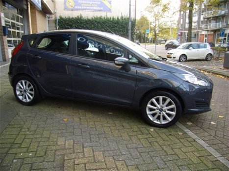 Ford Fiesta - 1.0 Style navigatie, slechts 36083 km benzine 5deurs - 1