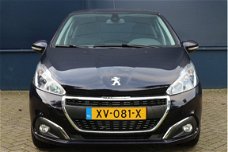 Peugeot 208 - 1.2 PureTech Signature Lichtmetaa/Navigatie/Parkeersensoren/Regen+lichtsensor