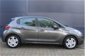 Peugeot 208 - 1.2 PureTech Signature Navigatie/DAB+/Parkeersensoren - 1 - Thumbnail