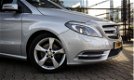 Mercedes-Benz B-klasse - 180 Ambition Comfort , Schuif-/kanteldak, PDC, Navigatie, - 1 - Thumbnail