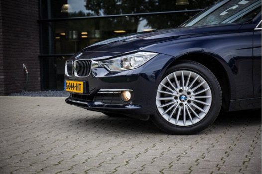BMW 3-serie Touring - 320d xDrive High Executive , 184PK, Head-up display, Bi-xenon, Schuif-kantelda - 1
