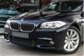 BMW 5-serie Touring - 525xd Executive M-Sport Pano Navi Xenon Elektrische Trekhaak Clima Panoramadak - 1 - Thumbnail
