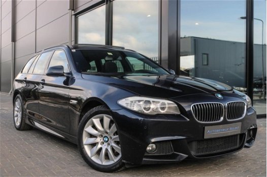 BMW 5-serie Touring - 525xd Executive M-Sport Pano Navi Xenon Elektrische Trekhaak Clima Panoramadak - 1