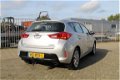 Toyota Auris - 1.6 Dynamic - 1 - Thumbnail