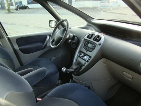 Citroën Xsara Picasso - 1.8i-16V - 1