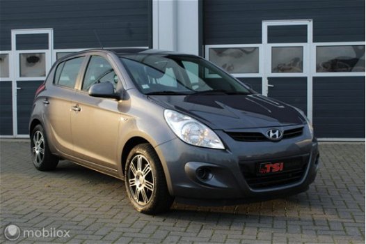 Hyundai i20 - Motion Airco, stuurwielbediening LM velgen - 1