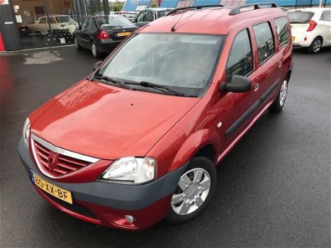 Dacia Logan MCV - 1.6-16V Lauréate 7p. 121dkm.+NAP voor 3995, - euro - 1