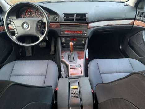 BMW 5-serie Touring - 520i Executive youngtimer - 1