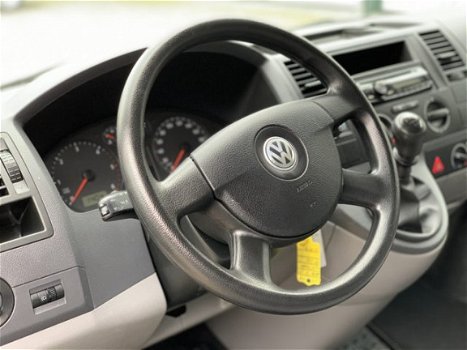 Volkswagen Transporter Kombi - 1.9 TDI L1H1 9-persoons Airco Cruise control Trekhaak Verwarming acht - 1