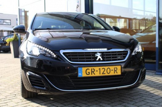 Peugeot 308 - 1.6 e-THP GT 205PK Navi|Leder Alcantara - 1