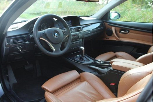 BMW 3-serie Coupé - 320i High Executive Aut. Xenon Sportstoelen Navi Orig.Nederlands - 1