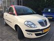 Lancia Y(psilon) - 1.2 Argento B-Colore Airco, Radio/CD, NAP en Nieuwe APK - 1 - Thumbnail