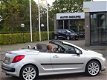 Peugeot 207 CC - 1.6 16V Sport cabrio hardtop, bj.2007, grijs metallic, airco, leder, NAP en APK tot - 1 - Thumbnail