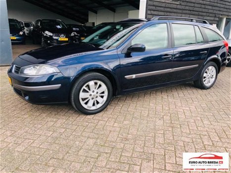 Renault Laguna Grand Tour - 2.0 16V Tech Line - 1