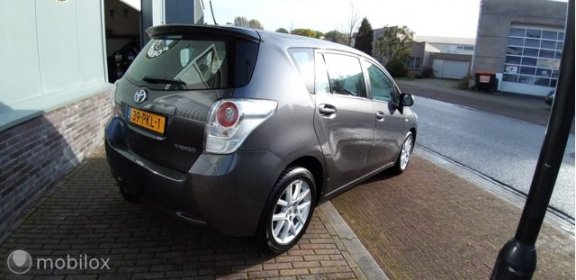 Toyota Verso - 1.8 VVT-i Business, Panodak, lmv, trekhaak, 1e eigenaar - 1